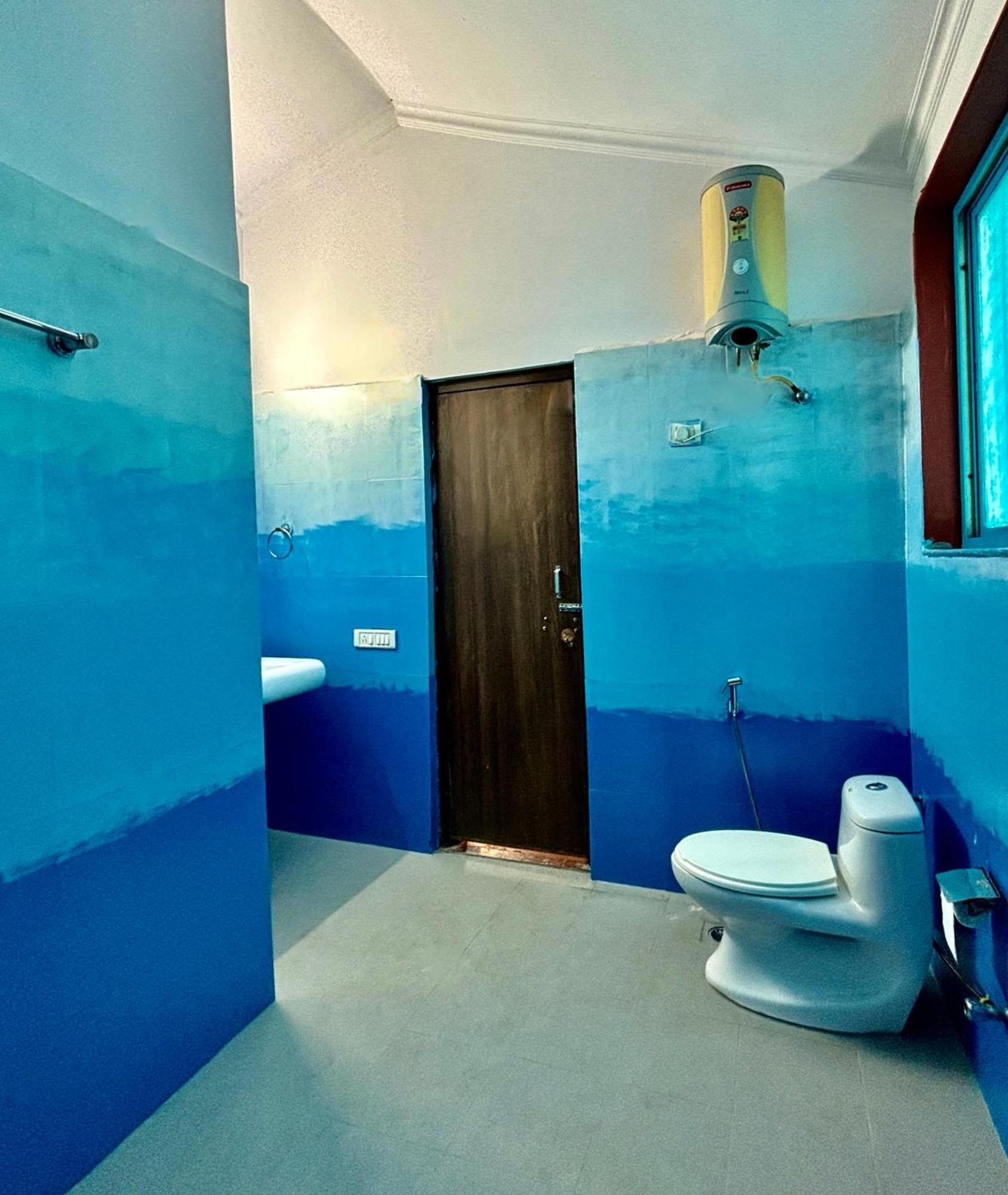 Atulyam Villa- Анжуна Экстерьер фото
