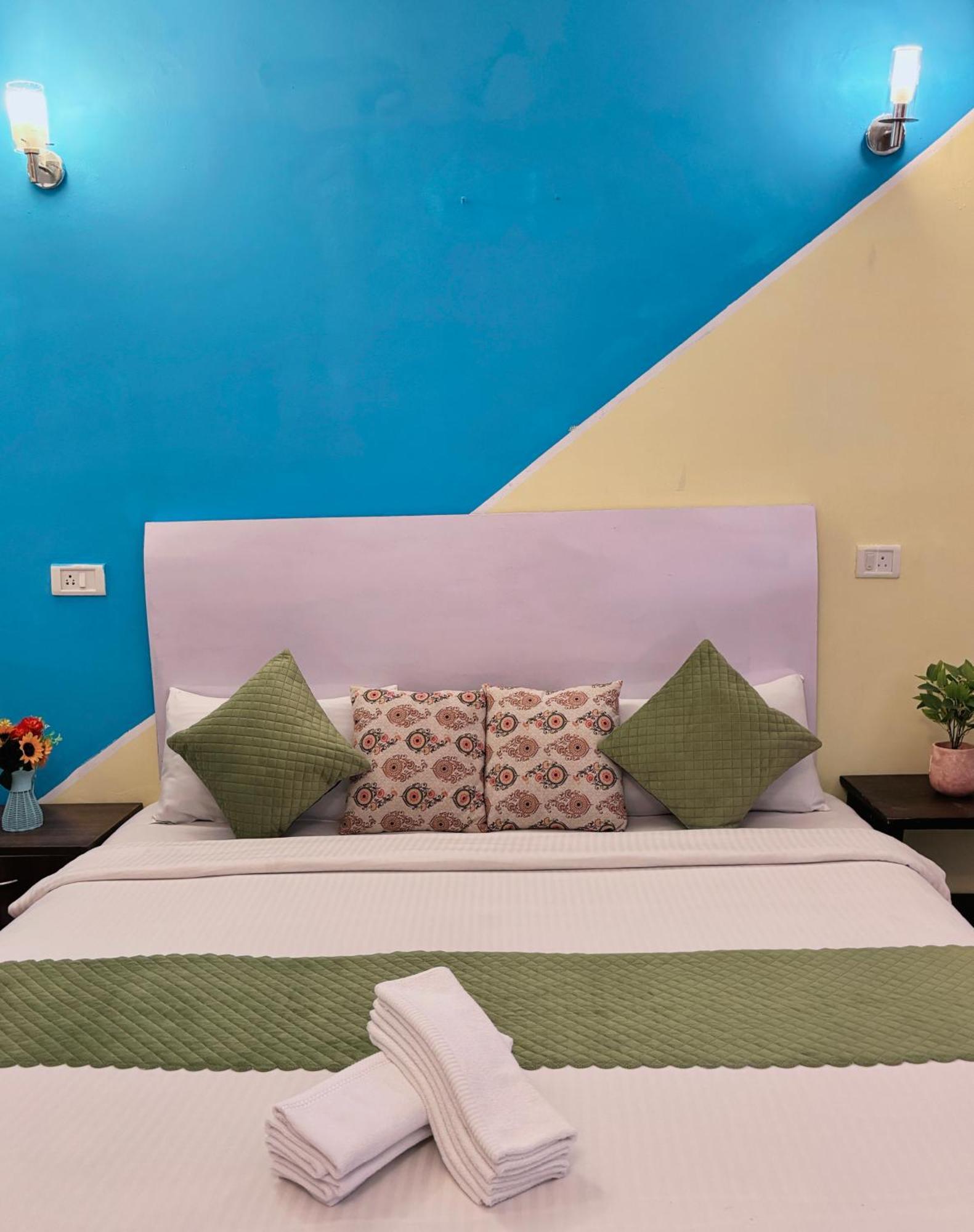 Atulyam Villa- Анжуна Экстерьер фото
